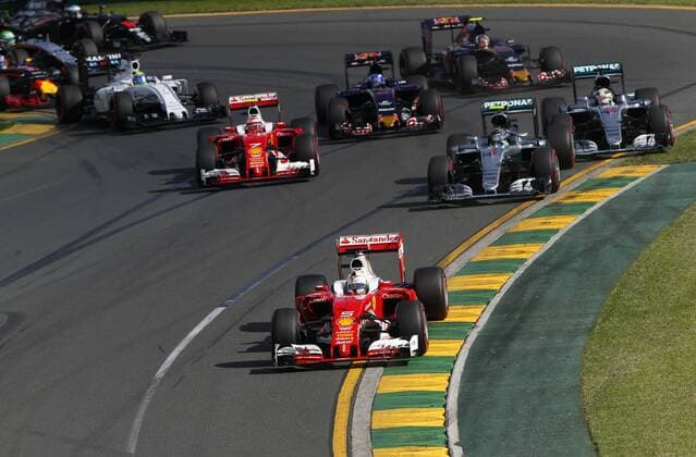 Motorsports: FIA Formula One World Championship WM Weltmeisterschaft 2016, Grand Prix of Australia, 5 Sebastian Vettel (GER, Scuderia Ferrari), 6 Nico Rosberg (GER, Mercedes AMG Petronas Formula One Team), 7 Kimi Raikkonen (FIN, Scuderia Ferrari), 44 Lewis Hamilton (GBR, Mercedes AMG Petronas Formula One Team), 33 Max Verstappen (NLD, Scuderia Toro Rosso), 55 Carlos Sainz Junior (ESP, Scuderia Toro Rosso), start, mass, Masse, Menge, viele, many xHOCHxZWEIx