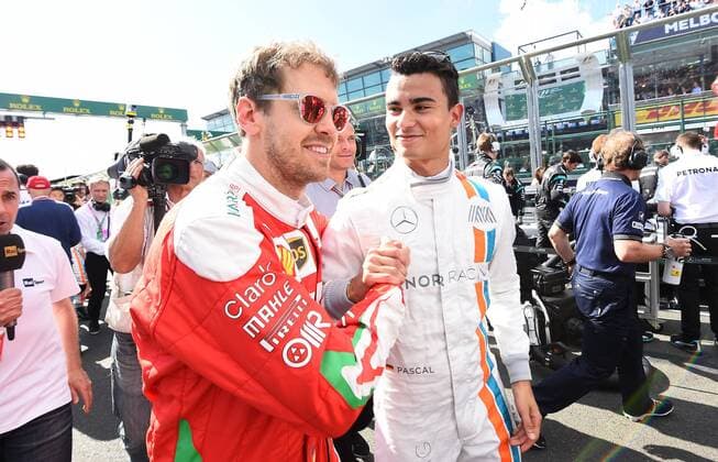 Sebastian Vettel, Scuderia Ferrari, Pascal Wehrlein, Manor Team, formula 1 GP, Australien in Melbourne, 20.03.2016 Photo:mspb Jerry Andre Sebastian Vettel, Pascal Wehrlein, formula 1 GP, Australien