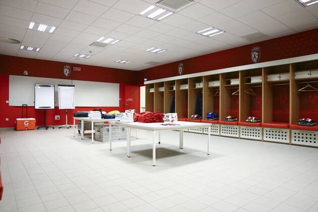 Umkleidekabine - Stadionansichten, Stade Pierre Mauroy, Heimstätte Lille OSC - Frankreich, Ligue 1 - 19 03 2016 GwendolineLeGoff Panoramic 