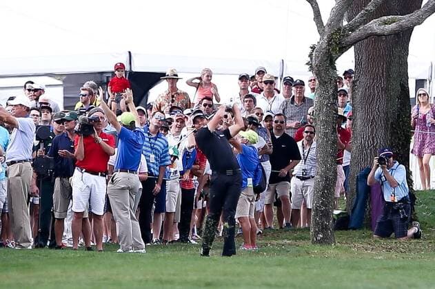 March 20, 2016 - Orlando, Florida, United States - Jason Day hits out of the rough on the 9th hole during the final round at the Arnold Palmer Invitational presented by MasterCard at Bay Hill Club & Lodge. PGA Golf Herren 2016 - Arnold Palmer Invitational - Final Round - ZUMAw109