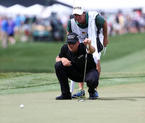 March 20, 2016 - Orlando, Florida, United States - Henrik Stenson (L) and his caddie Gareth Lord line up a putt on the 9th green during the final round at the Arnold Palmer Invitational presented by MasterCard at Bay Hill Club & Lodge. PGA Golf Herren 2016 - Arnold Palmer Invitational - Final Round - ZUMAw109