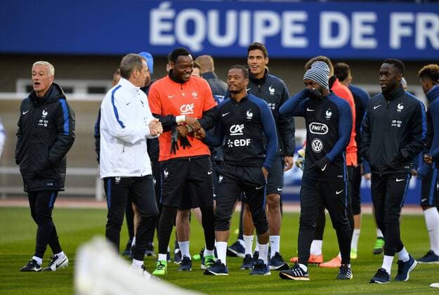 Patrice Evra (fra) - Steve Mandanda (fra) FOOTBALL : Training Nationalteam Frankreich - 21 03 2016 AnthonyBIBARD FEP Panoramic 