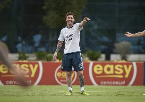 Fußball, Länderspiel, Training Nationalteam Argentinien Lionel Messi of Argentina, takes part in a training session at the campus of the Argentina Football Association (AFA) in the city of Ezeiza, Argentina, on March 21, 2016. Argentina will face Chile on March 24 in a qualifier match for 2018 FIFA World Cup WM Weltmeisterschaft Fussball Russia. Martin Zabala) (vf) (sp) (SP)ARGENTINA-EZEIZA-SOCCER national team Nationalteam e MARTINxZABALA 