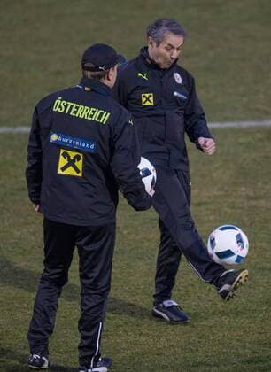 Stegersbach 21.03.2016, Sportzentrum, Stegersbach, AUT, OeFB Training, im Bild Marcel Koller (Teamchef, AUT) Coach Marcel Koller ( AUT) during a Trainingssession of Austrian National Footballteam at the Sportcenter in Stegersbach, Austria on 2016 03 21.  EP_ang  