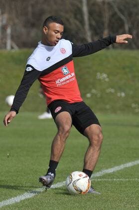 22.03.2016, xTKx, Fussball 1.Bundesliga, FSV MAINZ 05 Training, emspor, v.l. Marcel Costly (Mainz 05),