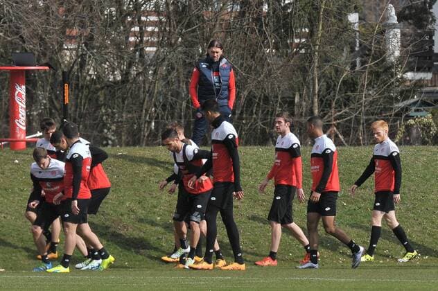 22.03.2016, xTKx, Fussball 1.Bundesliga, FSV MAINZ 05 Training, emspor, v.l. Trainer Martin Schmidt (Mainz 05) ,