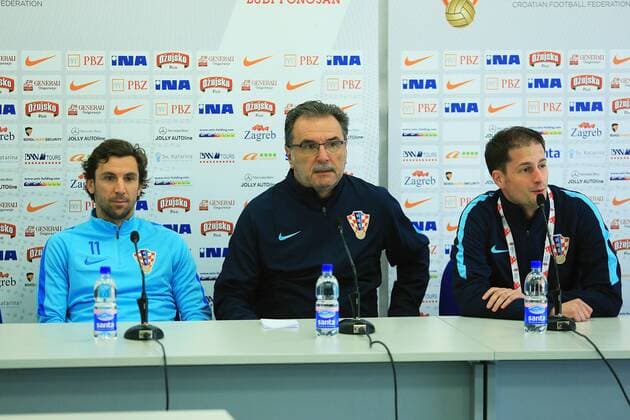Fußball, PK Nationalteam Kroatien press conference PK Pressekonferenz of Croatia Football team ahead of their friendly match against Israel 22.03.2016., Osijek, Croatia - Darijo Srna, Croatia head coach Ante Cacic and Spokesman of Croatian Football Federation Tomislav Pacak attends a press conference ahead of their friendly match against Israel.  DavorxJavorovic PIXSELL