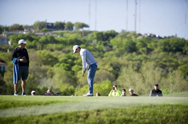 March 22, 2016: Rory McIlroy takes an early morning pregame practice before the start of the World Golf Championships-Dell Match Play at the Austin Country Club. Austin, Texas. PGA Golf Herren 2016: World Golf Championships MAR 22 - ZUMAc04_