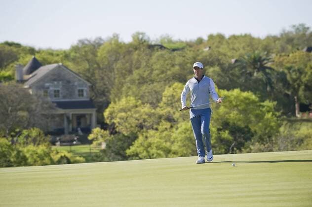 March 22, 2016: Rory McIlroy at pregame practice before the start of the World Golf Championships-Dell Match Play at the Austin Country Club. Austin, Texas. PGA Golf Herren 2016: World Golf Championships MAR 22 - ZUMAc04_