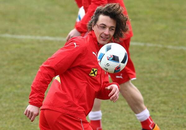 Fußball, Training Nationalteam Österreich SOCCER - AUT vs ALB, test match, preview STEGERSBACH,AUSTRIA,23.MAR.16 - SOCCER - OEFB international match Länderspiel Austria vs Albania, friendly match, preview, training team AUT. Image shows Julian Baumgartlinger (AUT). GEPAxpictures xChristianxOrt