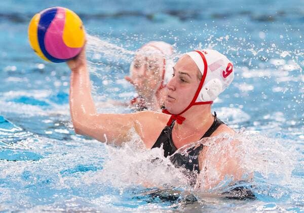 FINA Women s Water polo Wasserball Olympic Games Olympische Spiele Olympia OS Qualifications Tournament 2016 Canada CAN (White) Vs Greece GRE (Blue) 9 Carmen Eggens CAN Gouda - Swimming pool Groenhovenbad Day3 23-03-2016 Photo P.xMesiano Insidefoto Deepbluemedia PasqualexMesiano