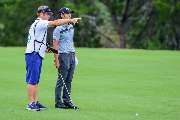 23 MAR 2016: Danny Lee and his caddy discuss his second shot on number 2 during the World Golf Championships - Dell Match Play Round 1 at the Austin Country Club Austin, Texas. (Photo by Ken Murray Icon Sportswire) GOLF: MAR 23 PGA Golf Herren - World Golf Championships-Dell Match Play - Round 1 Icon1603231008 EDITORIAL USE ONLY