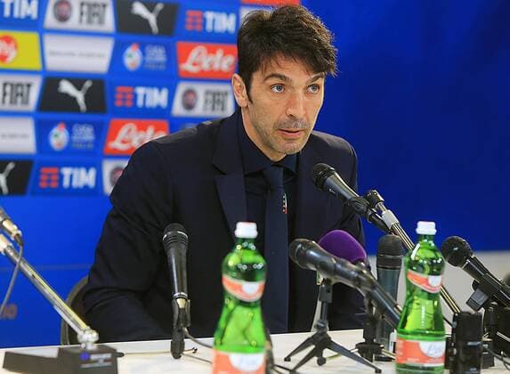 Fußball, PK Nationalteam Italien in Udine Italian national soccer team goalkeeper and captain Gianluigi Buffon delivers a presser at the Friuli stadium in Udine, Itlay, 23 March 2016, where theam will face Spain tomorrow during a firendly match. ITALY NATIONAL SOCCER TEAM PRESSER !ACHTUNG: NUR REDAKTIONELLE NUTZUNG!  UDI010 20160323-635943665735608127