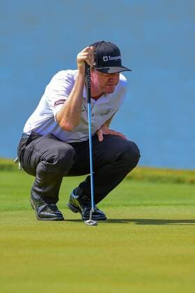 World Golf Championship in Austin 23 MAR 2016: Jimmy Walker lines up a putt on number 13 during the World Golf Championships - Dell Match Play Round 1 at the Austin Country Club Austin, Texas. (Photo by Ken Murray Icon Sportswire) GOLF: MAR 23 PGA Golf Herren - World Golf Championships-Dell Match Play - Round 1 Icon1603231046 EDITORIAL USE ONLY