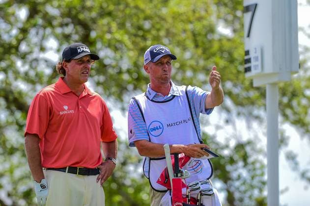 World Golf Championship in Austin 23 MAR 2016: Phil Mickelson and caddy Bones discuss an upcoming tee shot on the par three number 7 during the World Golf Championships - Dell Match Play Round 1 at the Austin Country Club Austin, Texas. (Photo by Ken Murray Icon Sportswire) GOLF: MAR 23 PGA Golf Herren - World Golf Championships-Dell Match Play - Round 1 Icon1603231034 EDITORIAL USE ONLY
