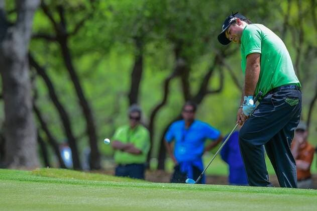 World Golf Championship in Austin 23 MAR 2016: Patrick Reed chips onto the number 6 green during the World Golf Championships - Dell Match Play Round 1 at the Austin Country Club Austin, Texas. (Photo by Ken Murray Icon Sportswire) GOLF: MAR 23 PGA Golf Herren - World Golf Championships-Dell Match Play - Round 1 Icon1603231030 EDITORIAL USE ONLY
