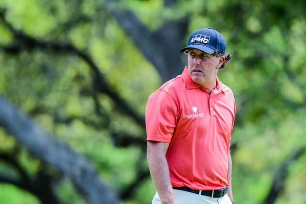 World Golf Championship in Austin 23 MAR 2016: Phil Mickelson during the World Golf Championships - Dell Match Play Round 1 at the Austin Country Club Austin, Texas. (Photo by Ken Murray Icon Sportswire) GOLF: MAR 23 PGA Golf Herren - World Golf Championships-Dell Match Play - Round 1 Icon1603231032 EDITORIAL USE ONLY