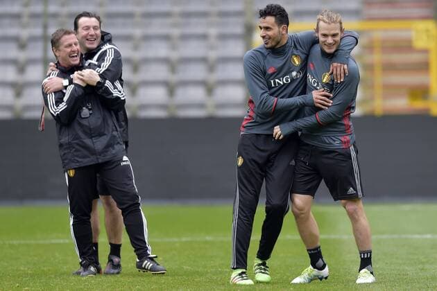 Fußball, Training Nationalteam Belgien Belgium s assistant coach Vital Borkelmans, Belgium s head coach Marc Wilmots, Belgium s Nacer Chadli and Belgium s Guillaume Gillet pictured during a training session of the Belgian national soccer team Red Devils, Thursday 24 March 2016 in Brussels. The Red Devils will play a friendly game in and against Portugal on 29 March, the match was moved due to safety concerns after the Brussels terrorists attacks. The game is a preparation for the upcoming Euro2016. PETERxDExVOECHT  x04820002x