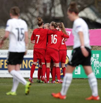 SOCCER - UEFA U17 U 17 Nationalteam EURO quali women, AUT vs GER ROHRENDORF,AUSTRIA,24.MAR.16 - WOMEN SOCCER - UEFA Women s Under-17 championship, qualification, Elite round, OEFB international match Nationalmannschaft-Länderspiel Austria vs Germany. Image shows the rejoicing of Giuzlia Gwinn, Marie Mueller, Sarai Linder and Anna-Lena Stolze (GER). GEPAxpictures xWalterxLuger