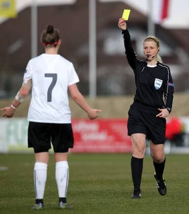 SOCCER - UEFA U17 U 17 Nationalteam EURO quali women, AUT vs GER ROHRENDORF,AUSTRIA,24.MAR.16 - WOMEN SOCCER - UEFA Women s Under-17 championship, qualification, Elite round, OEFB international match Nationalmannschaft-Länderspiel Austria vs Germany. Image shows Magdalena Bachler (AUT) and referee Cristina Bujor (ROU). GEPAxpictures xWalterxLuger