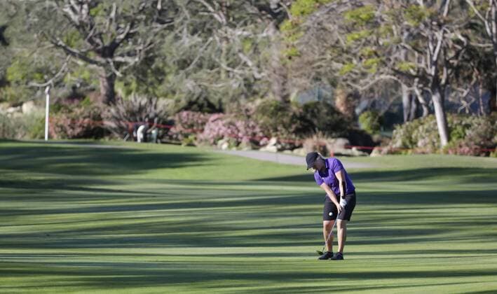 March 24, 2016: Caroline Hedwall takes her appraoch shot to the 10th green during the first round of the Kia Classic at Aviara Golf Club in Carlsbad, California. LPGA Golf Damen 2016: Kia Classic MAR 24 - ZUMAc04_