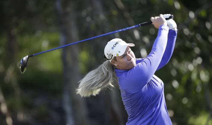 March 24, 2016: Brittany Lincicome tees off on the 17th tee box during the first round of the Kia Classic at Aviara Golf Club in Carlsbad, California. LPGA Golf Damen 2016: Kia Classic MAR 24 - ZUMAc04_