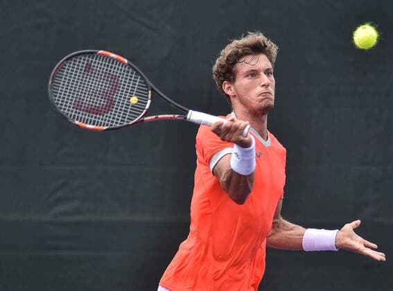 Spanish tennis player Pablo Carreno Busta returns the ball to Australian John Millman during the first journey of the Masculine Miami Tennis Open in Cayo Vizcaino, Miami, FL, United States, 24 March 2016. PABLO CARRENO BUSTA VS JOHN MILLMAN !ACHTUNG: NUR REDAKTIONELLE NUTZUNG!  MIA008 20160324-635944545897178149