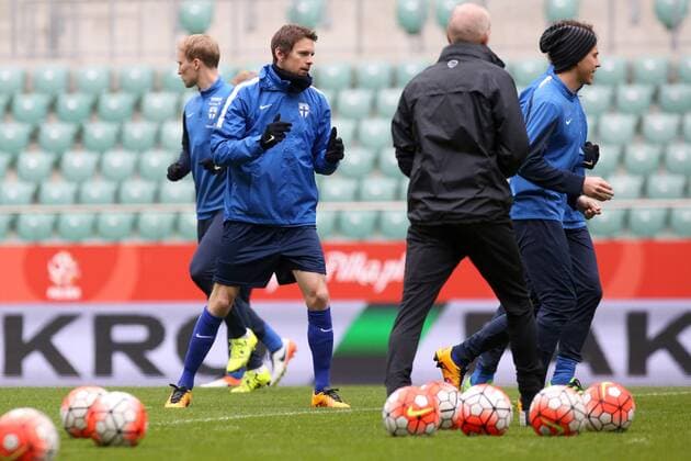 Fußball, Länderspiel, Training Nationalteam Norwegen 25.03.2016 WROCLAW Football FINLAND national team Nationalteam PRACTISE BEFORE FRIENDLY GAME - (L) KASPAR HAMALAINEN  20160325CSJP3008