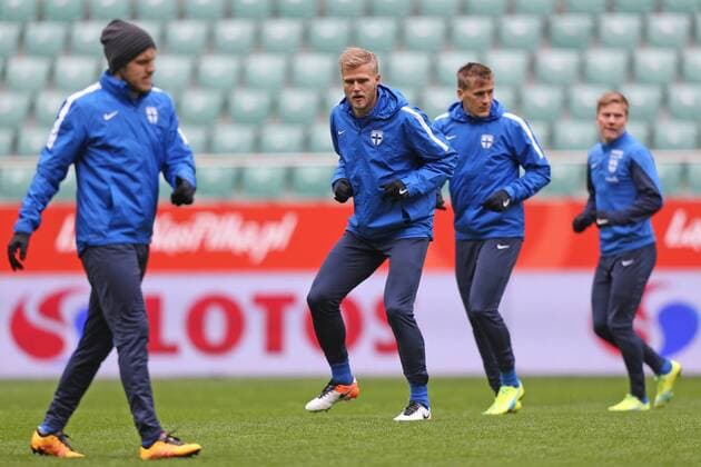Fußball, Länderspiel, Training Nationalteam Norwegen 25.03.2016 WROCLAW Football FINLAND national team Nationalteam PRACTISE BEFORE FRIENDLY GAME - PAULUS ARAJUURI  20160325CSLG0012