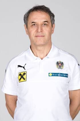 SOCCER - OEFB, team photo shoot OBERWART,AUSTRIA,22.MAR.16 - SOCCER - OEFB, Oesterreichischer Fussball-Bund, team photo shooting. Image shows teamchef Marcel Koller (AUT). Picture shot with a Canon EOS-1D X Mark II sample. GEPAxpictures xChristianxWalgram