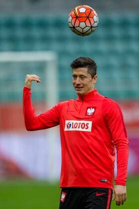 Bilder des Tages - SPORT Fußball, Nationalteam Polen Training Polska Wroclaw 25.03.2016 (Nationalteam) Robert Lewandowski - Football Polish national team Nationalteam 