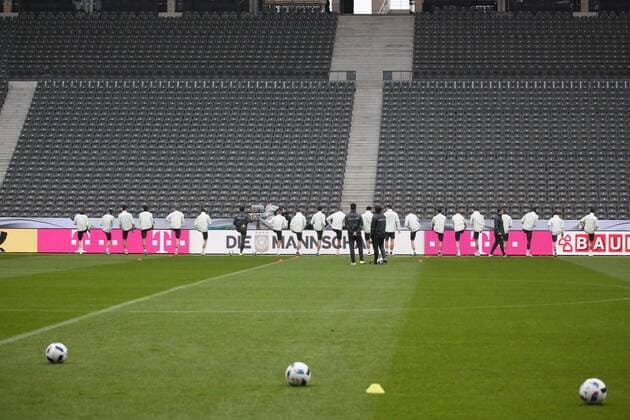 - Abschlusstraining der Deutschen Nationalmannschaft, Olympiastadion Berlin