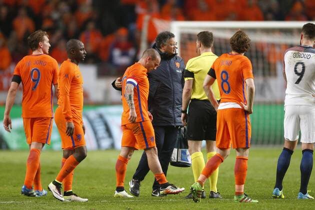 Fußball, Länderspiel, Niederlande - Frankreich Wesley Sneijder of Holland (C) during the friendly match between Netherlands and France on March 25, 2016 at the Amsterdam Arena in Amsterdam, The Netherlands. Netherlands v France Friendly match 2015 2016 xVIxJeroenxPutmansxIVx 5216231