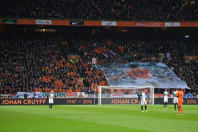 Fußball, Länderspiel, Niederlande - Frankreich, Trauer um Johan Cruyff - Fans - HOMMAGE Johan Cruyff FOOTBALL : Netherlands vs France - Friendly Match - 25 03 2016 AnthonyBIBARD FEP Panoramic 