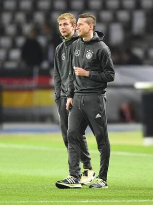 Fussball, Herren, Saison 2015 16, Länderspiel in Berlin, Deutschland - England, Mats Hummels (Deutschland), Christoph Kramer (Deutschland), Julian Draxler (Deutschland) vor dem Spiel, 26.03.2016,