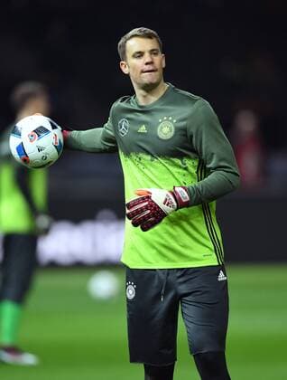 FUSSBALL INTERNATIONAL TESTSPIEL IM BERLINER OLYMPIASTADION Deutschland - England 26.03.2016 Torwart Manuel Neuer (Deutschland) 