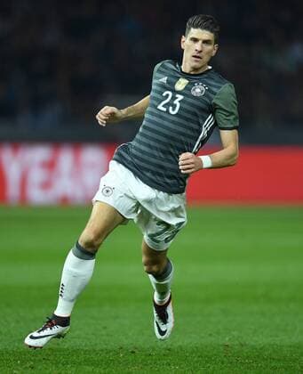 FUSSBALL INTERNATIONAL TESTSPIEL IM BERLINER OLYMPIASTADION Deutschland - England 26.03.2016 Mario Gomez (Deutschland) 