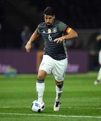 FUSSBALL INTERNATIONAL TESTSPIEL IM BERLINER OLYMPIASTADION Deutschland - England 26.03.2016 Sami Khedira (Deutschland) 