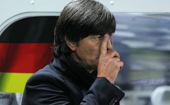 Fussball, Deutschland, Herren, DFB, Länderspiel zur Euro 2016, Olympia-Stadion Berlin: Deutschland - England; Bundestrainer Joachim Löw, Loew (Deutschland). Einzelbild, Portrait, Porträt.