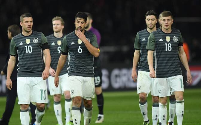 26.03.2016, Fussball Laenderspiel in Berlin, Deutschland - England v.li., Lukas Podolski (Deutschland), Andre Schuerrle, Andre Schürrle (Deutschland), Sami Khedira (Deutschland), Jonas Hector (Deutschland), Toni Kroos (Deutschland)