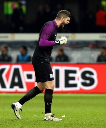 Berlin Fußball Länderspiel Deutschland vs. England, Fraser Forster (ENG) jubelt und ballt die Faust