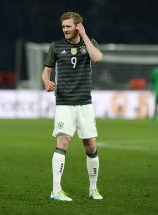 Andre Schürrle enttäuscht nach Spielende Enttäuschung Fußball Fussball Länderspiel Saison 2015 2016 26.03.2016 DFB Nationalmannschaft BRDeutschland vs. England