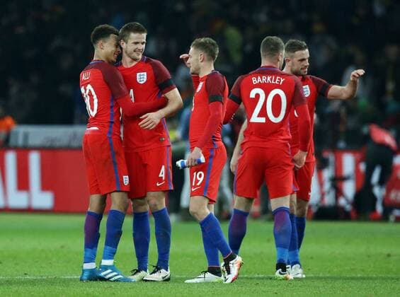 Dele Alli, Eric Dier, Jamie Vardy, Ross Barkley Freude Emotion jubelnd Jubel nach Spielende Fußball Fussball Länderspiel Saison 2015 2016 26.03.2016 DFB Nationalmannschaft BRDeutschland vs. England