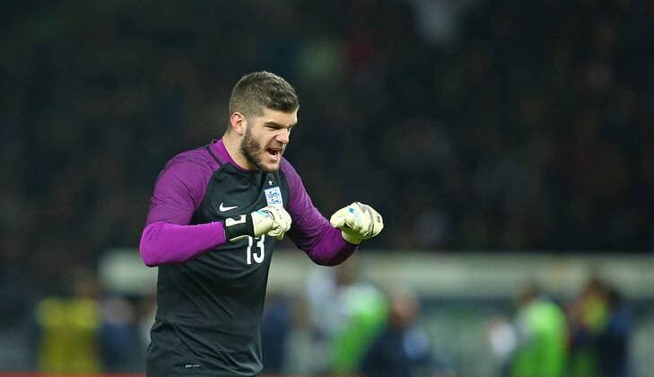26.03.2016, Fussball Nationalmannschaft, Freundschaftsspiel Deutschland - England, im Olympiastadion Berlin. Jubel Torwart Fraser Forster (England) zum Tor zum 2:3 
