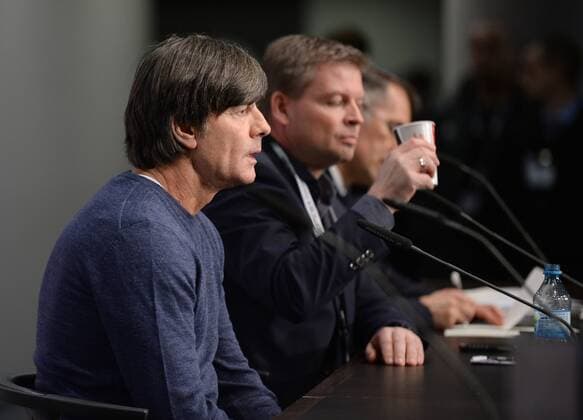 Fussball, Herren, Saison 2015 16, Länderspiel in Berlin, Deutschland - England, Trainer Joachim Löw (Deutschland), Sprecher Jens Grittner, 26.03.2016,
