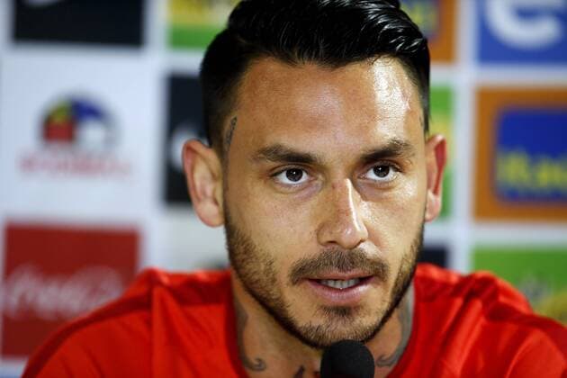 Chilean national soccer team player Mauricio Pinilla delivers a presser at Fernando Riera sports complex in Santiago de Chile, Chile, 26 March 2016, prior to a Russia 2018 World Cup qualifying match before Venezuela the upcoming 29 March. CHILEAN NATIONAL SOCCER TEAM PRESSER !ACHTUNG: NUR REDAKTIONELLE NUTZUNG!  SAN006 20160327-635946367568708575