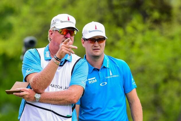 26 MAR 2016: Zach Johnson and his caddy discuss the tee shot on number 17 during the World Golf Championships - Dell Match Play Round 4 at the Austin Country Club Austin, Texas. (Photo by Ken Murray Icon Sportswire) GOLF: MAR 26 PGA Golf Herren - World Golf Championships-Dell Match Play - Round 4 Icon1603264031 EDITORIAL USE ONLY
