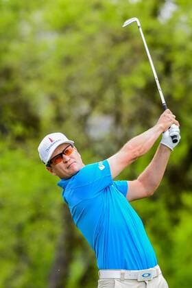 26 MAR 2016: Zach Johnson tees off on number 17 during the World Golf Championships - Dell Match Play Round 4 at the Austin Country Club Austin, Texas. (Photo by Ken Murray Icon Sportswire) GOLF: MAR 26 PGA Golf Herren - World Golf Championships-Dell Match Play - Round 4 Icon1603264032 EDITORIAL USE ONLY