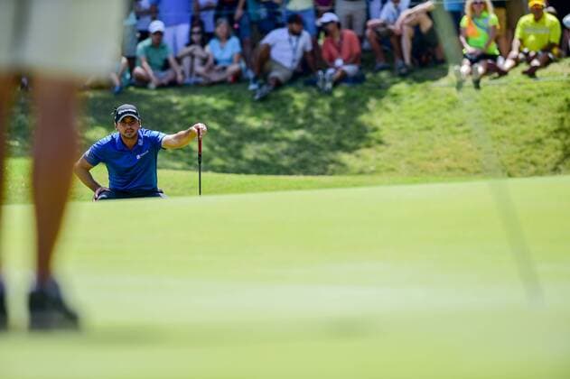 26 MAR 2016: Jason Day eyes his putt from the edge of the green as his caddy tends the pin on the par three number 7 during the World Golf Championships - Dell Match Play Round 5 at the Austin Country Club Austin, Texas. (Photo by Ken Murray Icon Sportswire) GOLF: MAR 26 PGA Golf Herren - World Golf Championships-Dell Match Play - Round 5 Icon1603265001 EDITORIAL USE ONLY