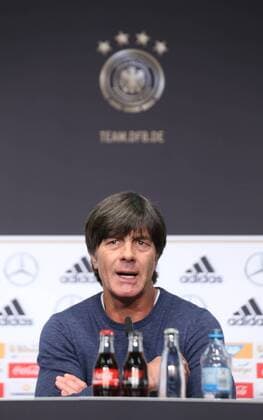 GER, FSP, Deutschland (GER) vs England (GBR) 26.03.2016, OLympiastadion, Berlin, GER, LS, Deutschland vs England, im Bild Trainer Joachim Loew (Deutschland) nphxEngler